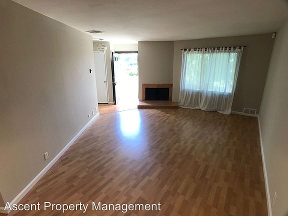 2nd image of 2232 Caminito Pajarito Unit 113