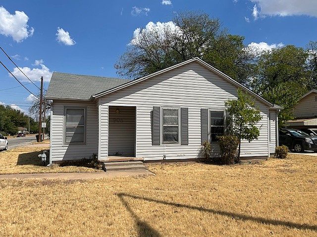 1st image of 301 S Mockingbird Ln