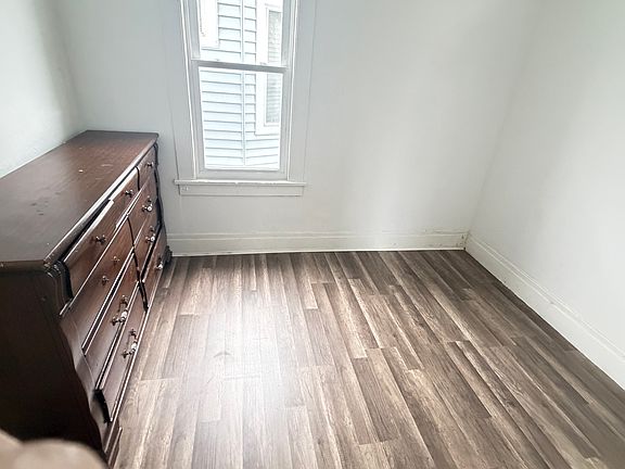 3rd image of 43 Northumberland Ave #2