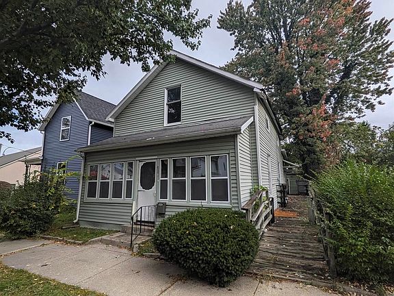 2nd image of 904 S 2nd St