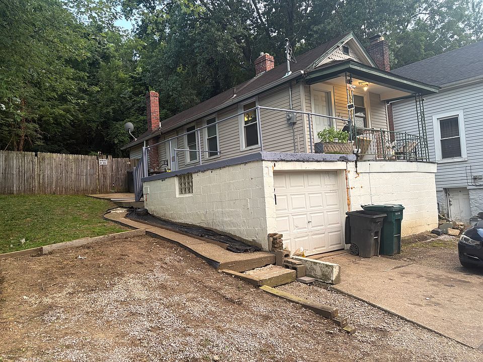 1st image of 1657 Lionel Ave