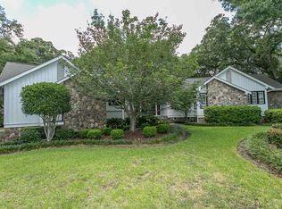 565 Fernwood Rd, Murrells Inlet, SC 29576