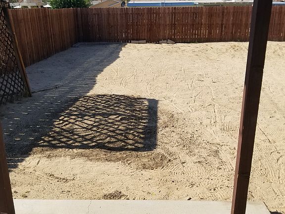 5th image of 72221 Sunnyslope Dr