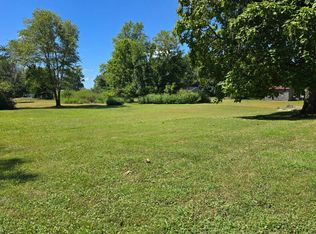 1011 N Locust St, Carrollton, MO 64633