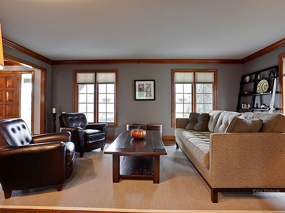 4th image of 4 University Cir