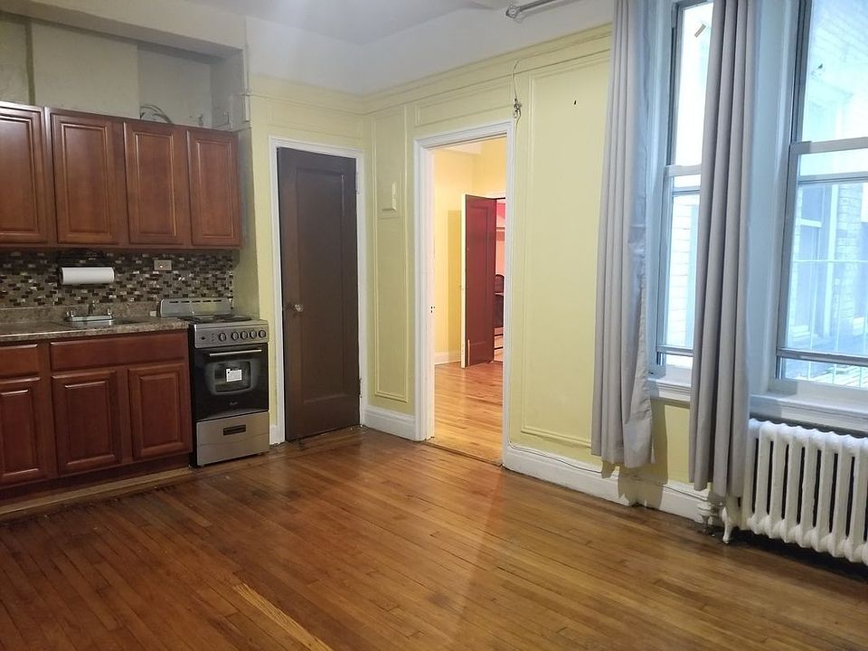 1st image of 325 W 45th St APT 100