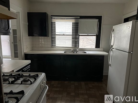4th image of 11801 Lenacrave Ave #1473