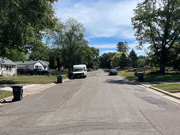 4th image of 2503 1st Ave E