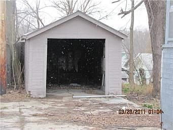 2nd image of 122 S White Ave
