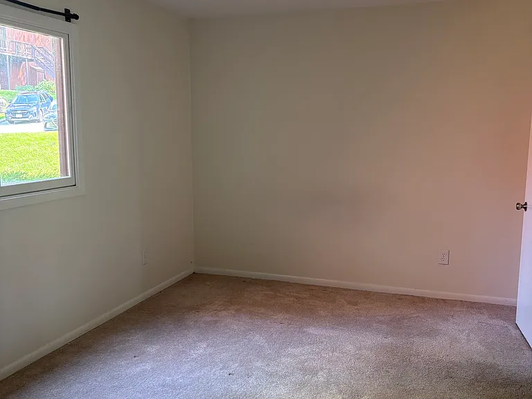 4 Big Sky Dr #3 — Photo 5