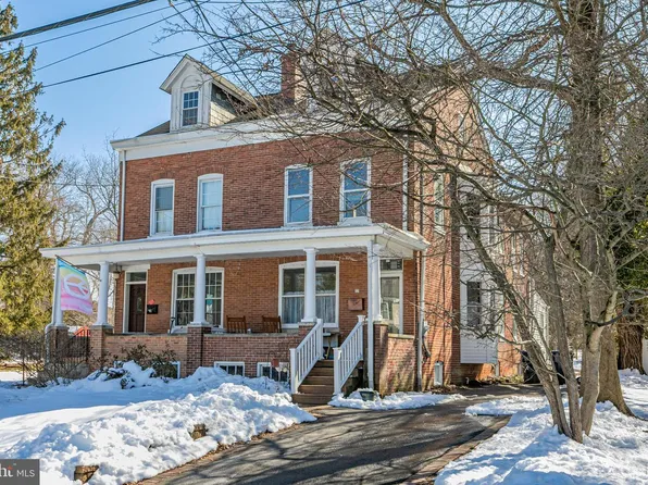 33 Brearley Ave, Lawrence Township, NJ 08648