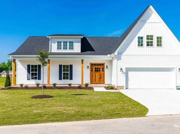 95 Watermeadow Dr, Clayton, NC 27520