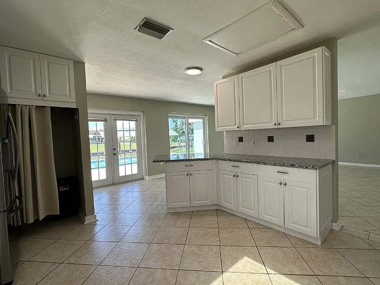 835 Conreid Dr NE — Photo 11
