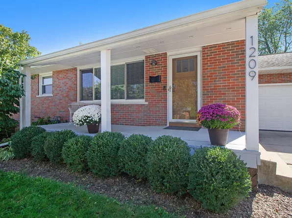 1209 Clague Ave, Ann Arbor, MI 48103