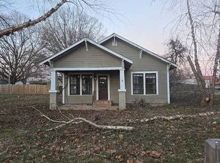 216 N Cypress St, Beebe, AR 72012