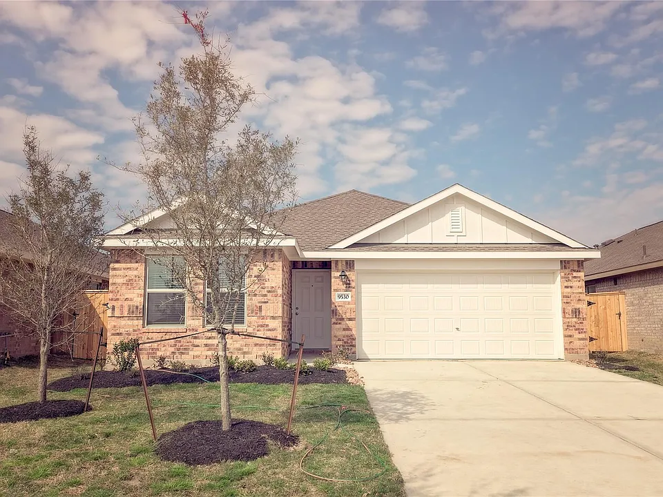 9530 Brookside Point Dr