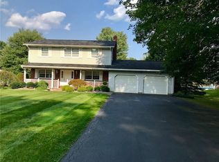 3224 Meadow Ln, New Castle, PA 16105
