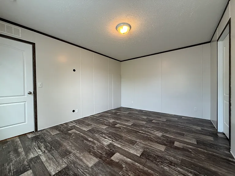 38000 Le Chateau Blvd #49 — Photo 17