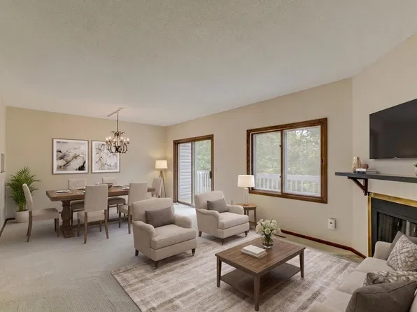 2174 Tower Ct, Woodbury, MN 55125