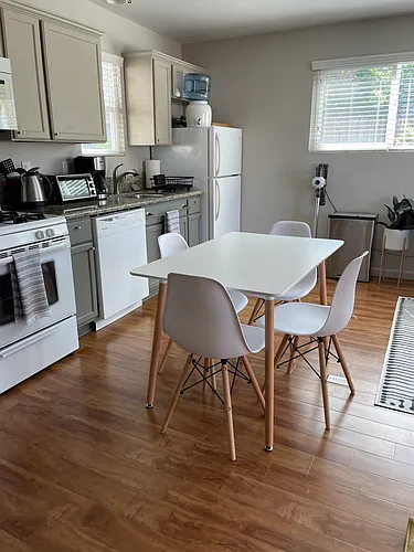 467 Parkwood Ln Photo 1