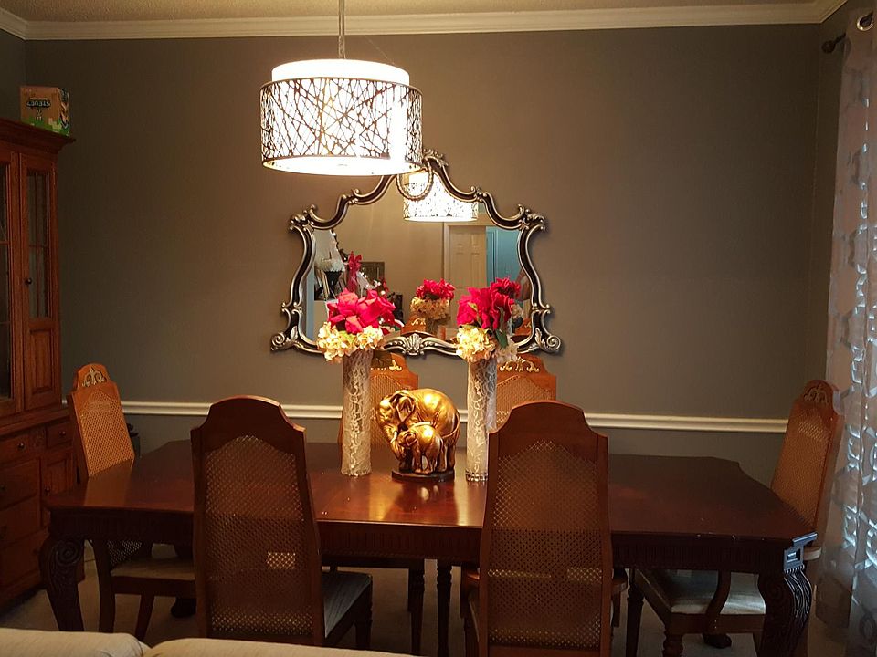 1st image of 1044 Essex Dr