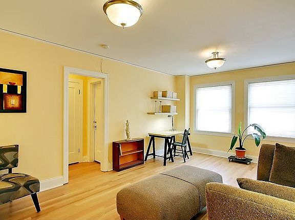 5th image of 5810 Cowen Pl NE APT 105