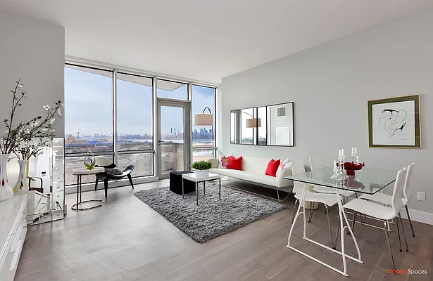 Sold by Modern Spaces | media 5