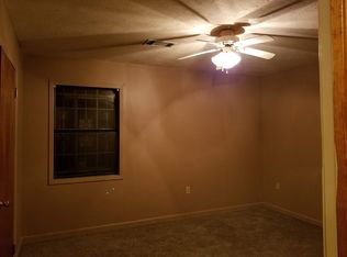 90 Carol St, Durant, MS 39063