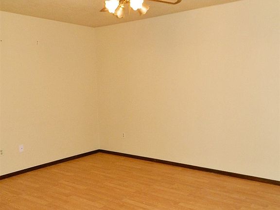5th image of 6331 NW Taylor Ave