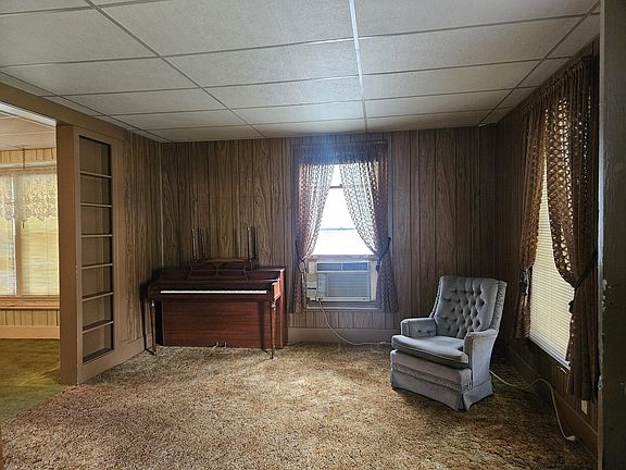 4th image of 414 N Western St