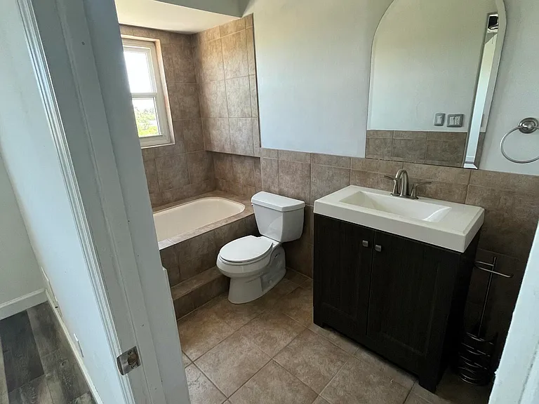 1425 Arthur St #503A — Photo 10