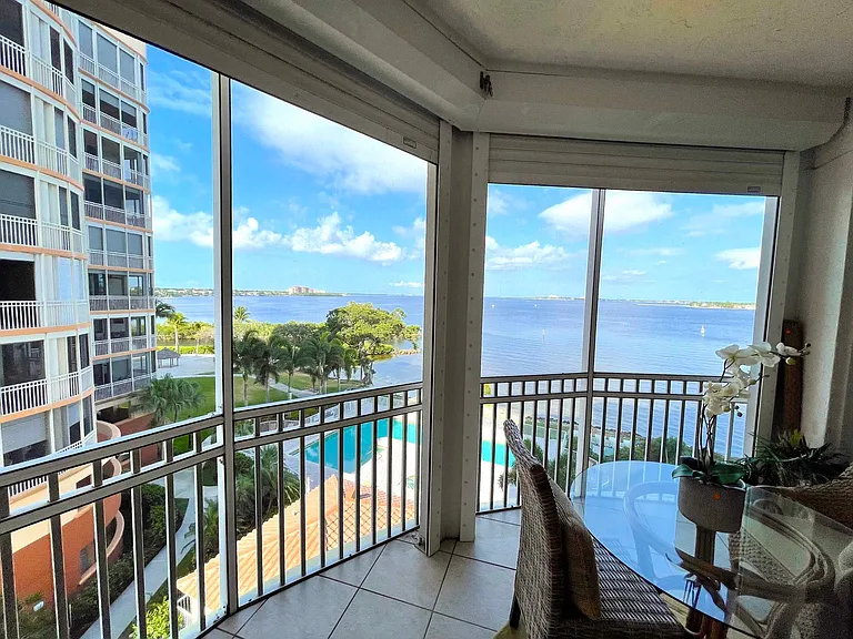14200 Royal Harbour Ct — Photo 15