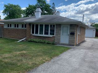 17213 Greenbay Ave, Lansing, IL