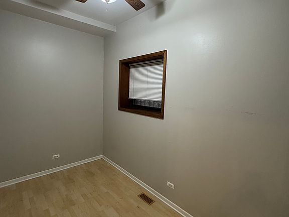 4th image of 1419 W Lexington St #1