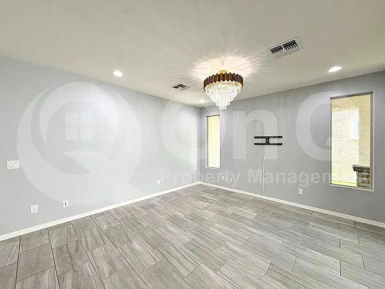 1151 S Jay St — Photo 8