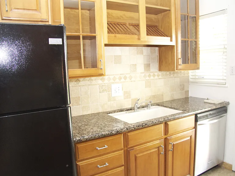 43293 Sweetwood St — Photo 4