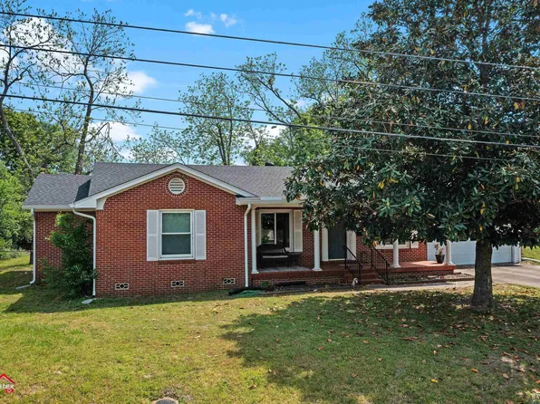 1303 Price St, Henderson, TX 75654