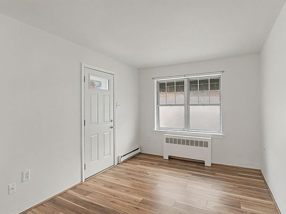 5th image of 10 Swan St #10