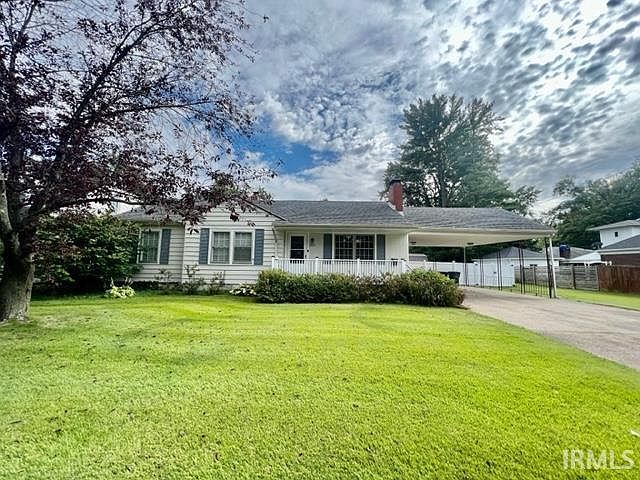 1st image of 2609 E Powell Ave