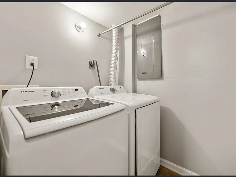2920 Wetherburn Ct — Photo 11