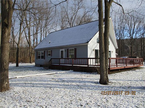 3rd image of 8504 Laura Ln