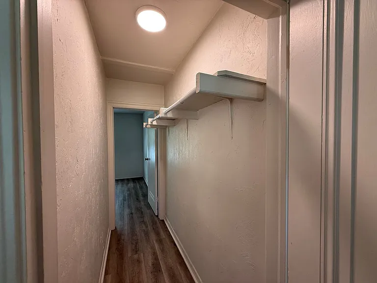 800 East Dr — Photo 15