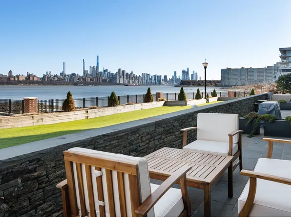 9 Somerset Lane image 1 of 46