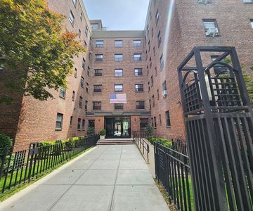 34-10 94th St #3-B, Jackson Heights, NY, 11372
