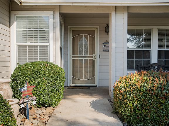 4th image of 2417 Bordona Dr