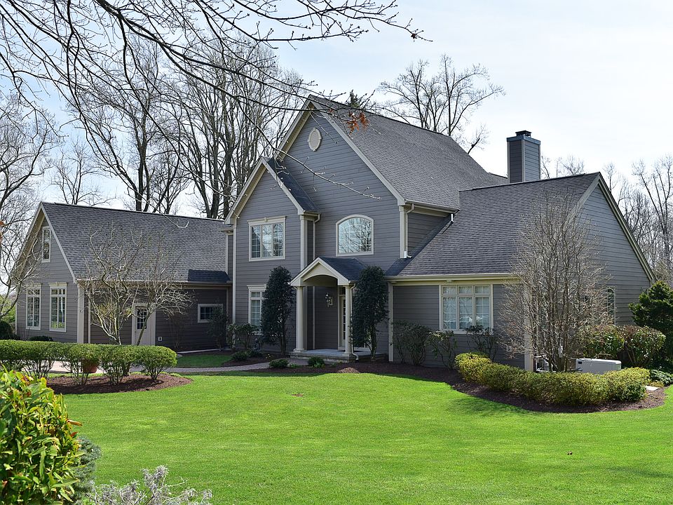 1st image of 1406 Carolina Pl