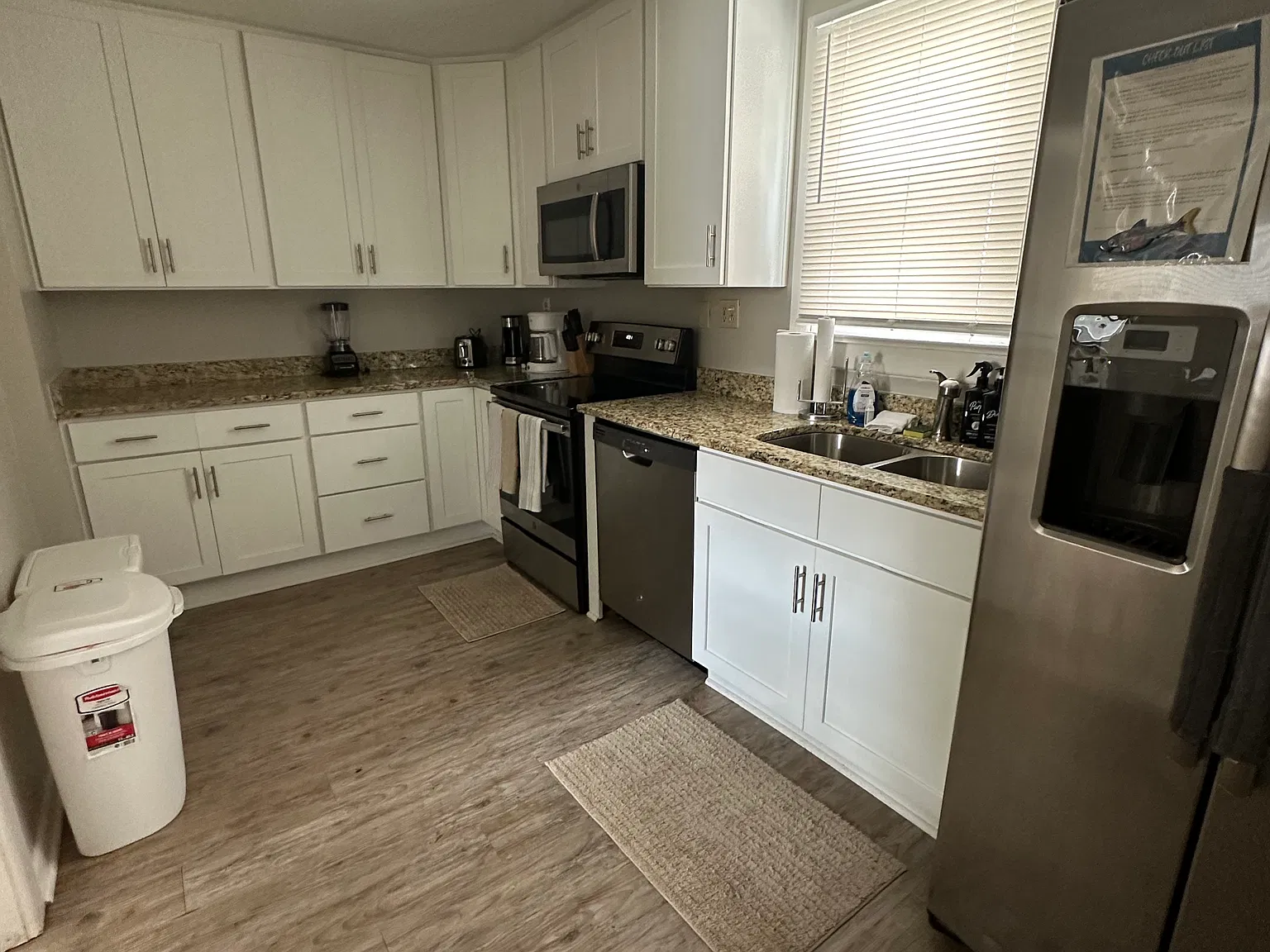 3 bed, 1400 sqft, $2,500 — Photo 3