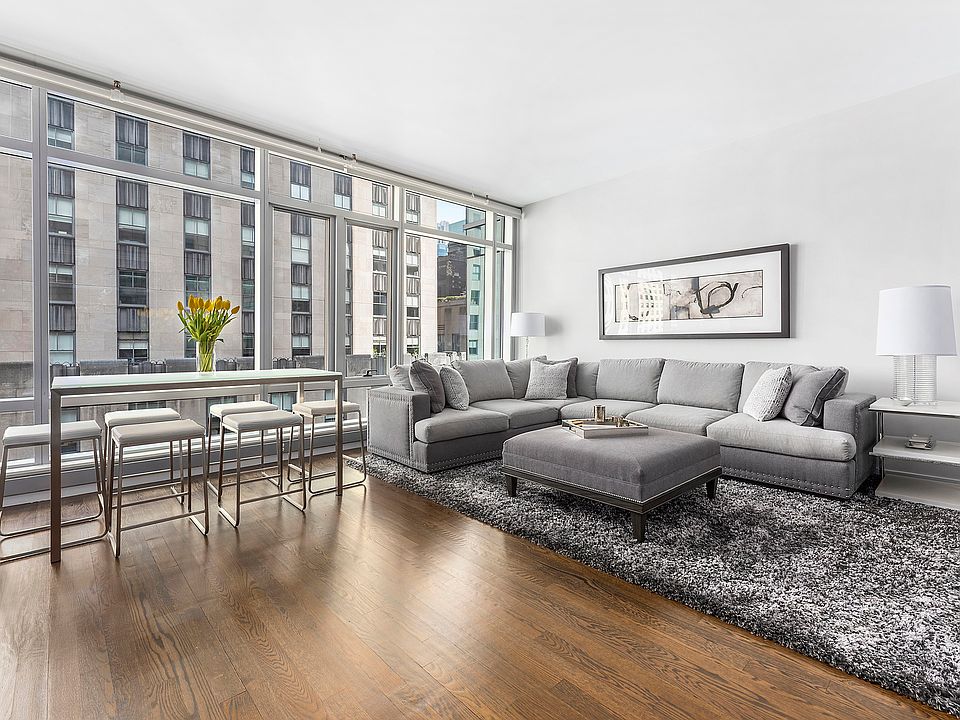 1st image of 18 W 48th St APT 11A