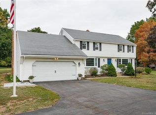 210 W Mountain Rd, West Simsbury, CT 06092