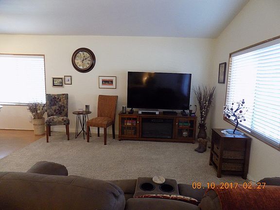 4th image of 19 Chestnut Ct #19